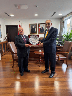 DIŞİŞLERİ BAKAN YRD. SAYIN MUSA KULAKLIKAYA'YI ZİYARET ETTİK.